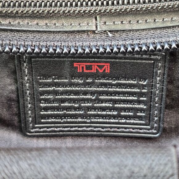 Authentic TUMI Black Leather Compact Wheeled Laptop Briefcase 96102DH $795 - Picture 8 of 13